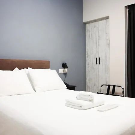 Apollon Filoxenia Hotel