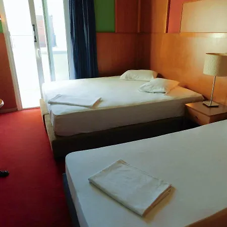 Hotel Apollon Filoxenia 2*