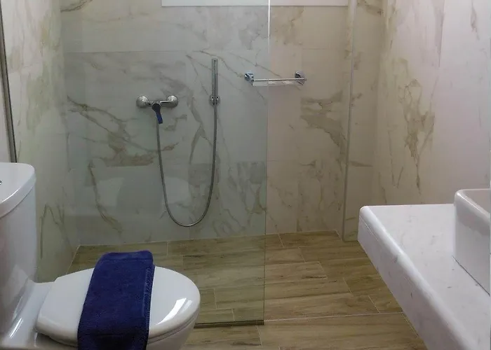 Apollon Filoxenia Hotel 2*