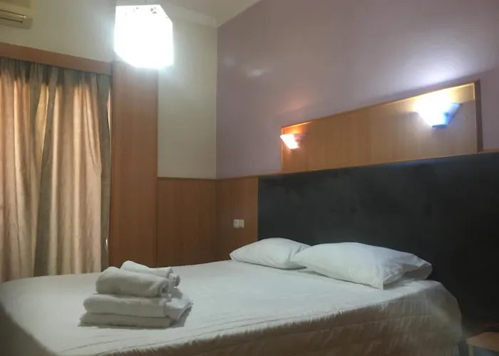 Apollon Filoxenia Hotel