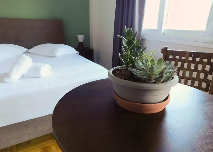 Apollon Filoxenia 2*